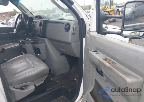 2013 Ford E-250 Commercial z USA, uszkodzony, nr VIN 1FTNE2EW7DDA65037